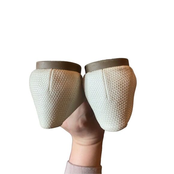 Alfani Cream Textured Vegan Leather Flats - Picture 11 of 11
